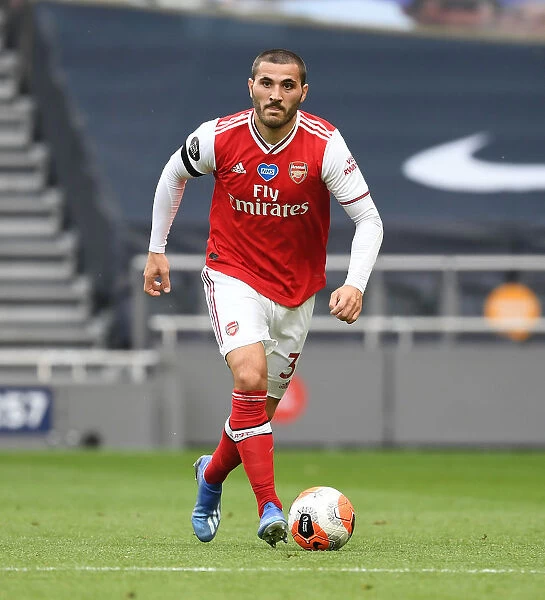 Sead Kolasinac Focuses in Arsenal's Battle at Tottenham Hotspur Stadium (Premier League 2019-20)