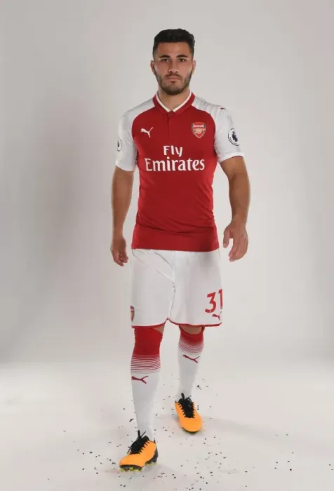 Framed Print : Sead Kolasinac's Arsenal Debut: 2017-18 Team Photocall