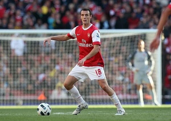Sebastien Squillaci (Arsenal). Arsenal 2: 3 West Bromwich Albion, Barclays Premier League
