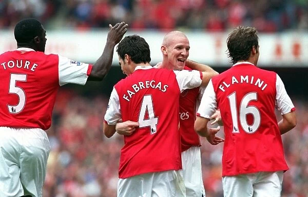 Senderos Double: Fabregas, Flamini, Toure in Triumphant Arsenal Celebration (3:2 vs Sunderland, 2007)