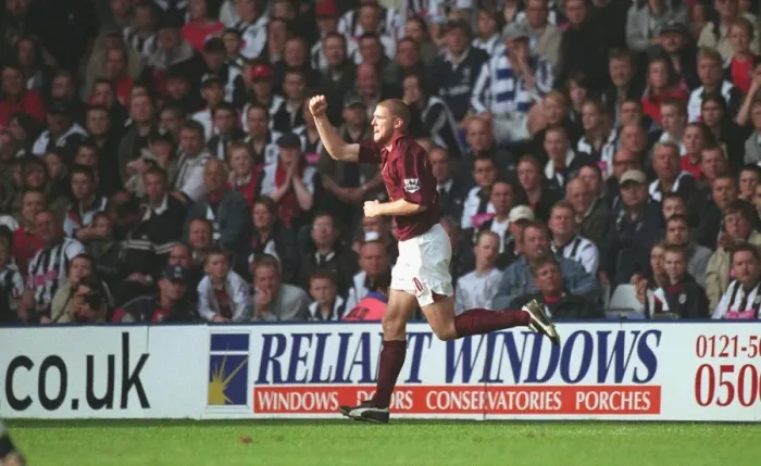 Framed Print : Senderos's Thrilling Goal: Arsenal's 2-1 Victory Over West Bromwich Albion, FA Premier League, October 2005
