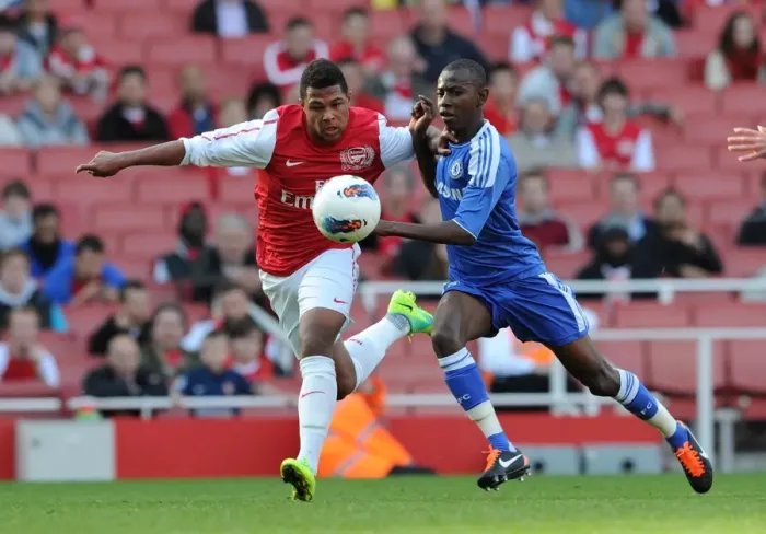 Framed Print : Serge Gnabry (Arsenal) Adam Nditi (Chelsea). Arsenal U18 1: 0 Chelsea U18