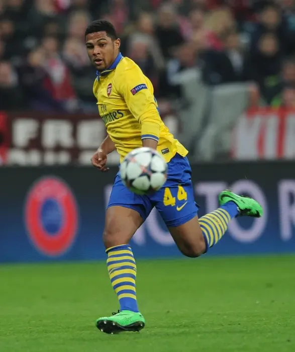 Framed Print : Serge Gnabry: Past Glory in Bayern Munich's Allianz Arena (Arsenal vs FCB, UEFA Champions League 2014)