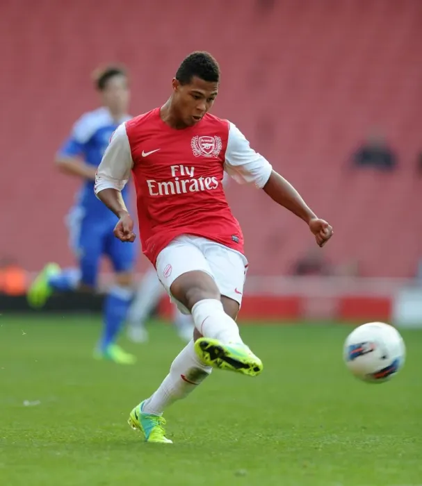 Framed Print : Serge Gnabry Scores the Winning Goal: Arsenal U18 1-0 Chelsea U18 (Emirages Stadium, 23 / 10 / 11)