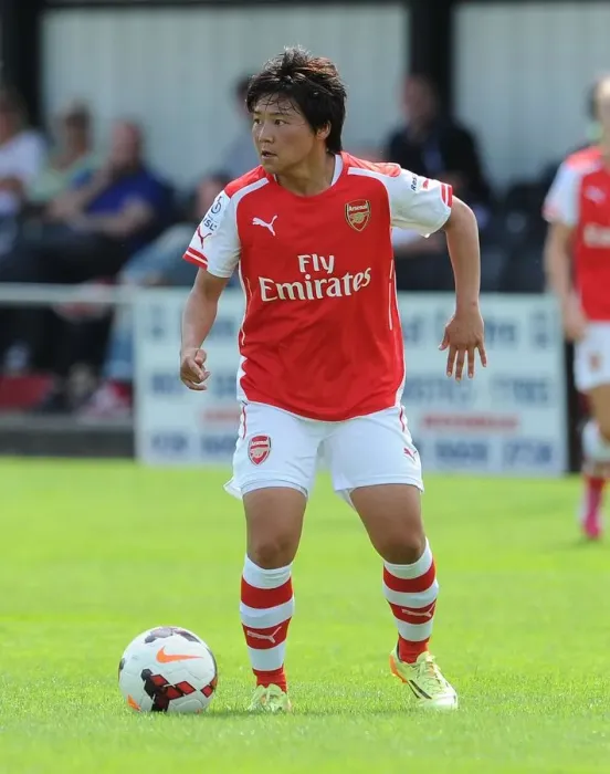 Framed Print : Shinobu Ohno in Action: Arsenal Ladies vs. Millwall Lionesses, WSL Continental Cup