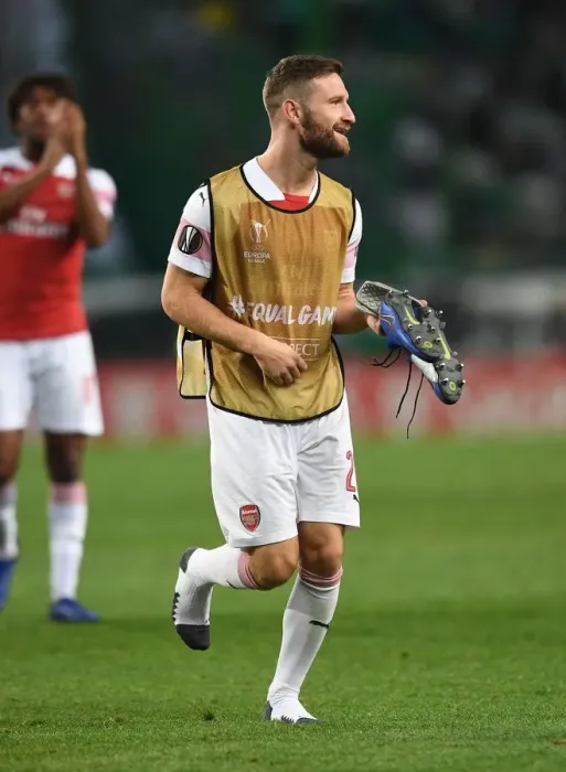 Framed Print : Shkodran Mustafi: Arsenal's Defensive Determination at Sporting Lisbon, Europa League 2018-19 Framed Print : Shkodran Mustafi: Arsenal's Defensive Determination at Sporting Lisbon, Europa League 2018-19