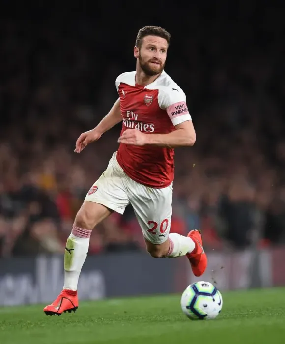 Framed Print : Shkodran Mustafi Focuses in Arsenal's Battle Against Newcastle United, Premier League 2018-19