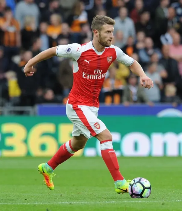 Framed Print : Shkodran Mustafi: Intense Focus during Hull City vs Arsenal Premier League Clash (2016-17)