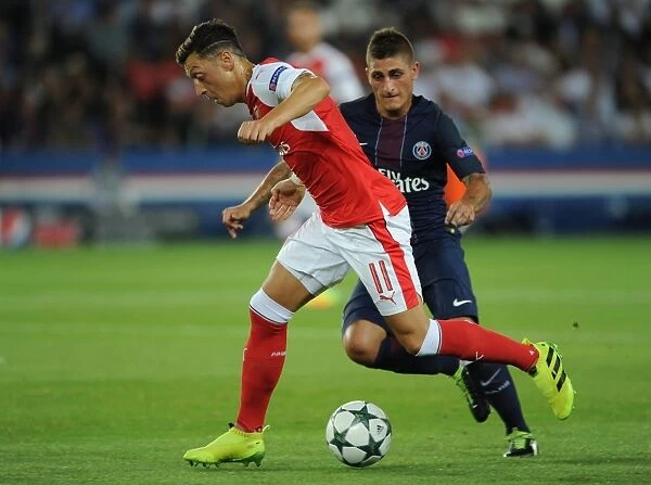 Showdown in Paris: Mesut Ozil vs. Marco Verratti - Arsenal FC vs. Paris Saint-Germain, UEFA Champions League