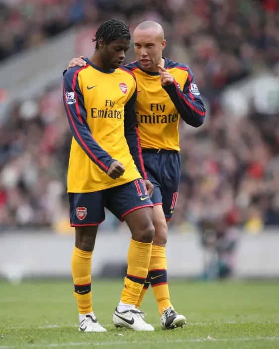 Framed Print : Silvestre and Song's Victory: Arsenal 2-1 Stoke City, Premier League, 2008 Framed Print : Silvestre and Song's Victory: Arsenal 2-1 Stoke City, Premier League, 2008