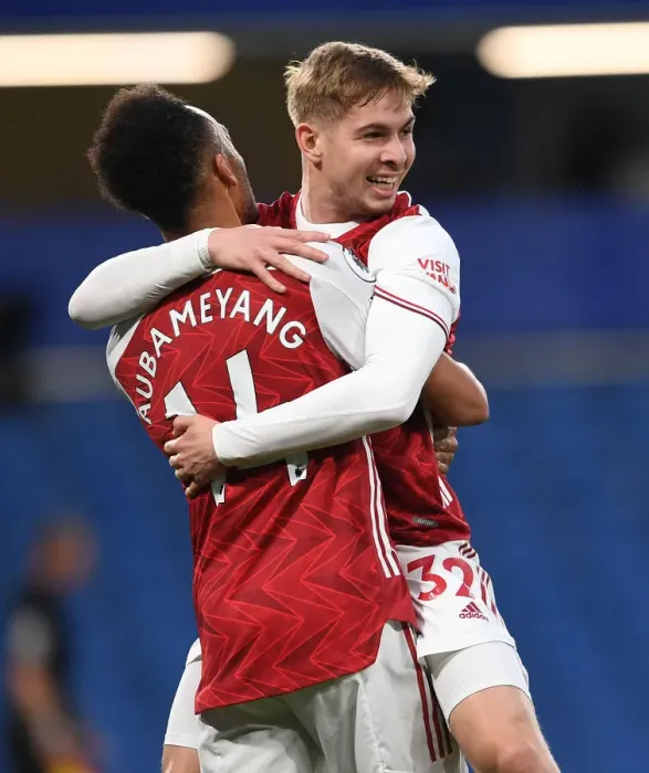 Framed Print : Smith Rowe and Aubameyang: Unstoppable Duo Celebrates Goal for Arsenal at Stamford Bridge, 2021-22 Premier League