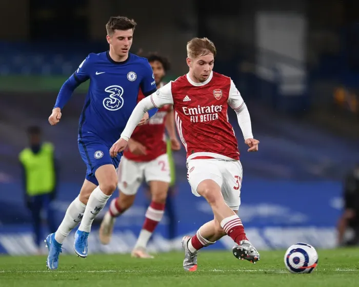 Framed Print : Smith Rowe vs. Mount: A Battle of Young Talents at Stamford Bridge - Premier League 2020-21