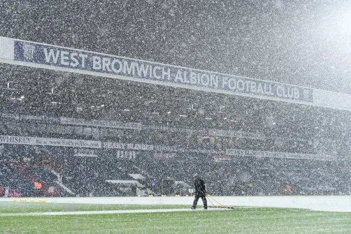 Framed Print : Snowy Showdown: Arsenal vs. West Bromwich Albion, Premier League 2020-21 Framed Print : Snowy Showdown: Arsenal vs. West Bromwich Albion, Premier League 2020-21