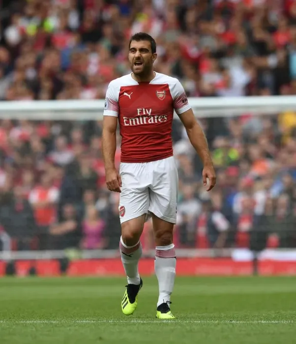 Framed Print : Sokratis in Action: Arsenal vs Manchester City, Premier League 2018-19 Framed Print : Sokratis in Action: Arsenal vs Manchester City, Premier League 2018-19