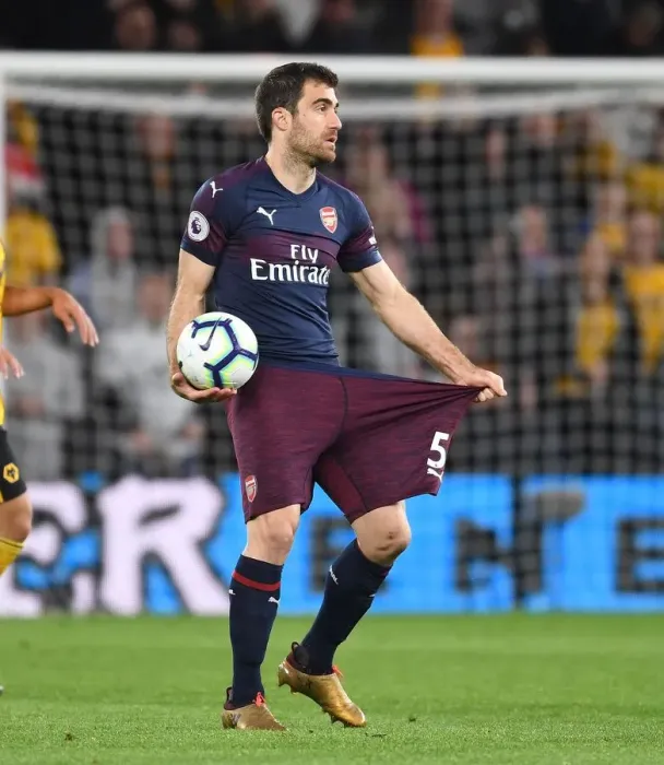 Framed Print : Sokratis in Action: Wolverhampton Wanderers vs Arsenal FC, Premier League 2018-19