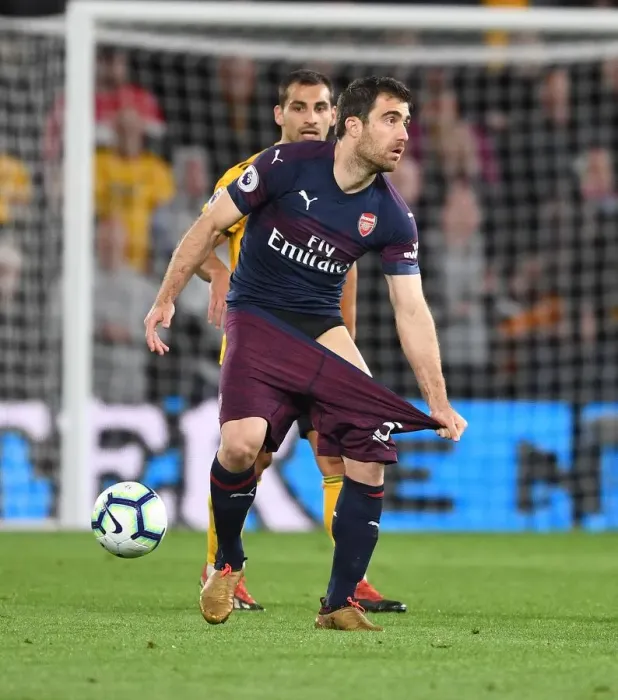 Framed Print : Sokratis of Arsenal in Action against Wolverhampton Wanderers, Premier League 2018-19 Framed Print : Sokratis of Arsenal in Action against Wolverhampton Wanderers, Premier League 2018-19