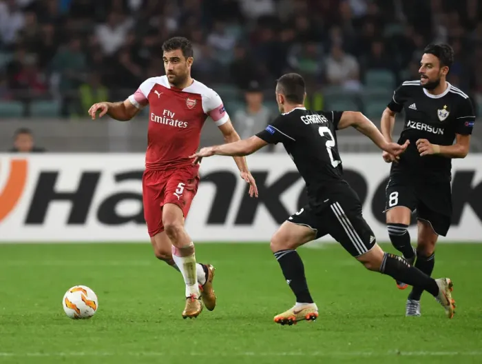 Framed Print : Sokratis Overpowers Qara Qarayev: Arsenal vs Qarabag, UEFA Europa League 2018-19