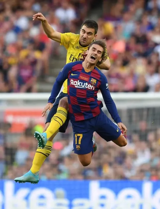 Framed Print : Sokratis vs. Griezmann: FC Barcelona vs. Arsenal Pre-Season Clash Framed Print : Sokratis vs. Griezmann: FC Barcelona vs. Arsenal Pre-Season Clash