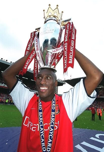 Sol Campbell with the F.A.Barclaycard Premiership Trophy