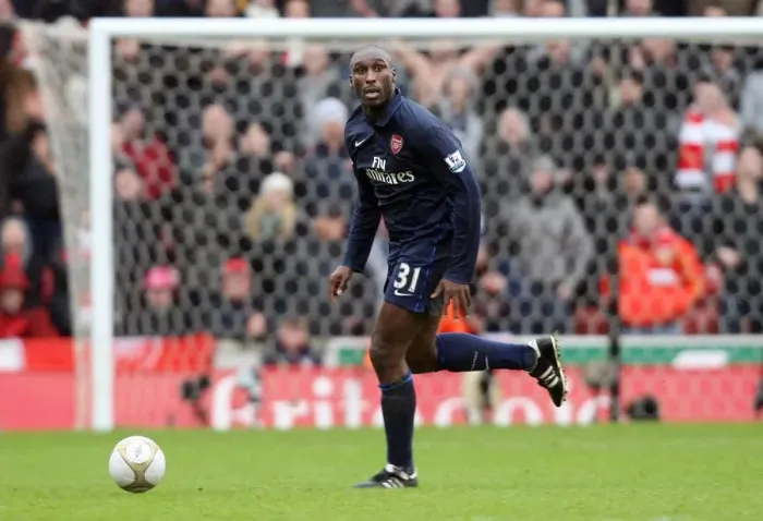 Framed Print : Sol Campbell's Emotional Return: Arsenal's FA Cup Defeat at Stoke City (1 / 24 / 10)