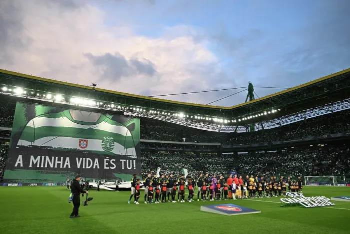 Framed Print : Sporting Clube de Portugal v Arsenal FC - UEFA Champions League 2025 / 26 Quarter-Final First Leg