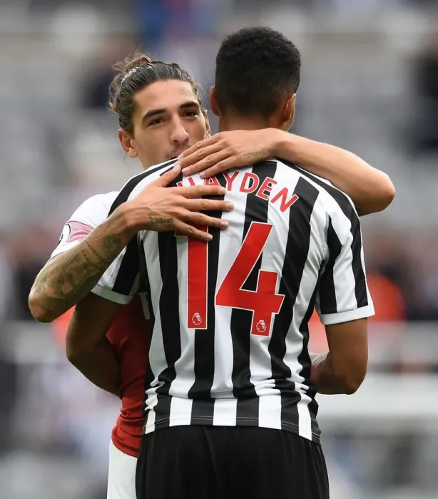 Framed Print : Sportsmanship Shines: Heartwarming Post-Match Chat Between Bellerin and Hayden Amidst Newcastle-Arsenal Rivalry Framed Print : Sportsmanship Shines: Heartwarming Post-Match Chat Between Bellerin and Hayden Amidst Newcastle-Arsenal Rivalry