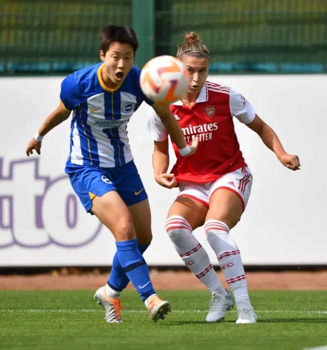 Framed Print : Steph Catley's Star Performance: Arsenal Women vs Brighton & Hove Albion Women (2022-23 Pre-Season Friendly)