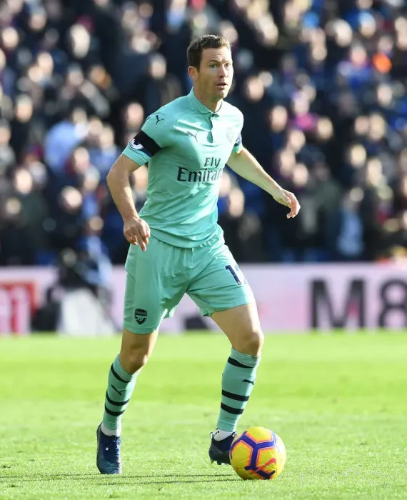 Framed Print : Stephan Lichtsteiner vs Aaron Wan-Bissaka: Battle at Selhurst Park - Crystal Palace vs Arsenal FC, Premier League 2018-19 Framed Print : Stephan Lichtsteiner vs Aaron Wan-Bissaka: Battle at Selhurst Park - Crystal Palace vs Arsenal FC, Premier League 2018-19