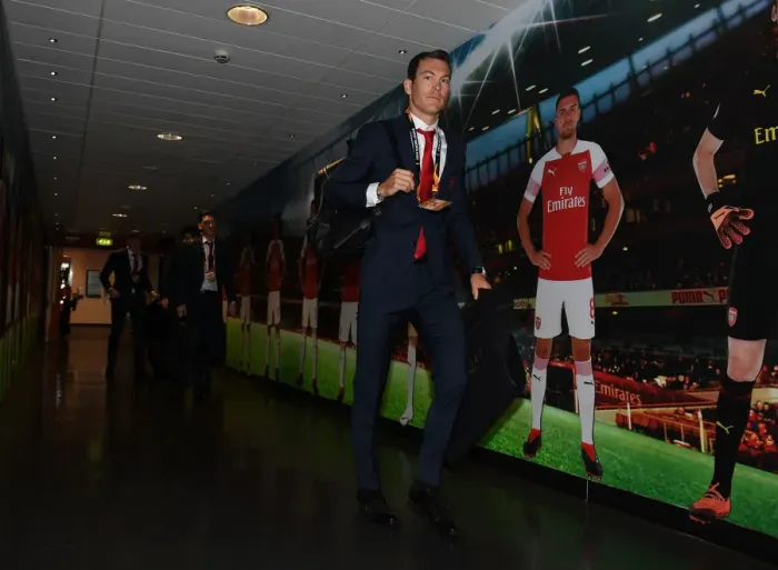 Framed Print : Stephan Lichtsteiner's Arrival: Arsenal vs Vorskla Poltava, UEFA Europa League 2018-19 Framed Print : Stephan Lichtsteiner's Arrival: Arsenal vs Vorskla Poltava, UEFA Europa League 2018-19
