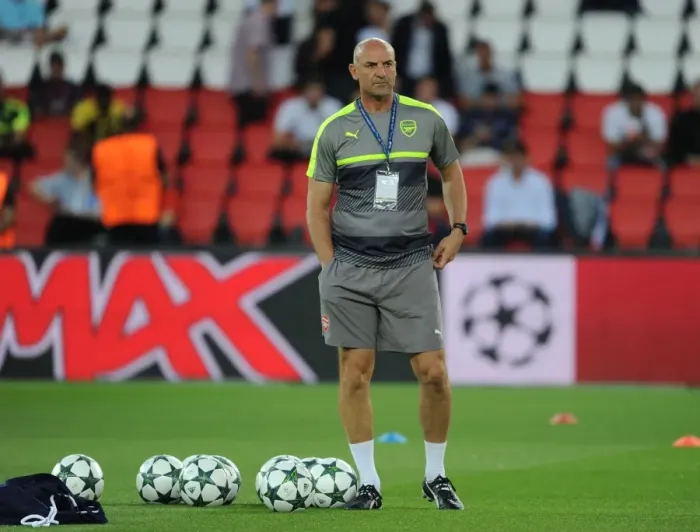 Framed Print : Steve Bould: Arsenal Assistant Manager Ahead of PSG Showdown in Paris, 2016 Framed Print : Steve Bould: Arsenal Assistant Manager Ahead of PSG Showdown in Paris, 2016