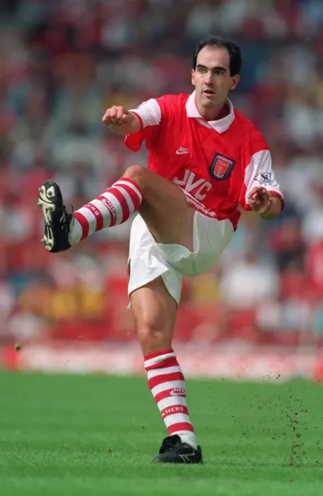 Framed Print : Steve Morrow: Arsenal Football Club Legend Framed Print : Steve Morrow: Arsenal Football Club Legend