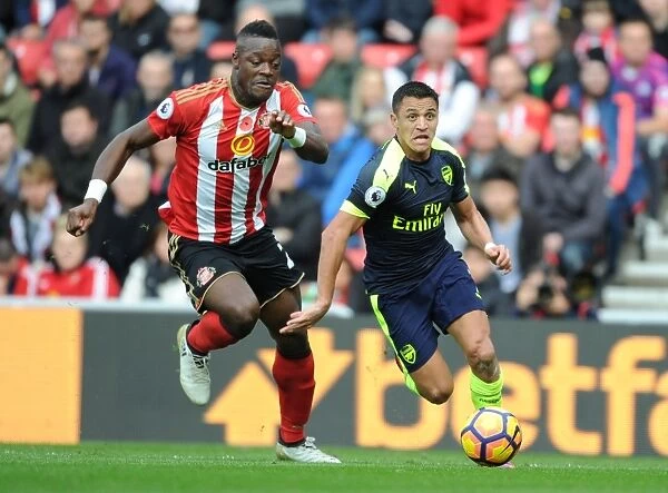 Sunderland vs Arsenal: Tense Moment Between Alexis Sanchez and Lamine Kone
