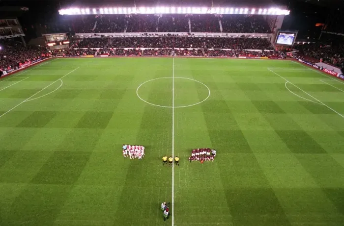 Framed Print : The teams have their group picture taken. Arsenal 0: 0 Ajax Framed Print : The teams have their group picture taken. Arsenal 0: 0 Ajax