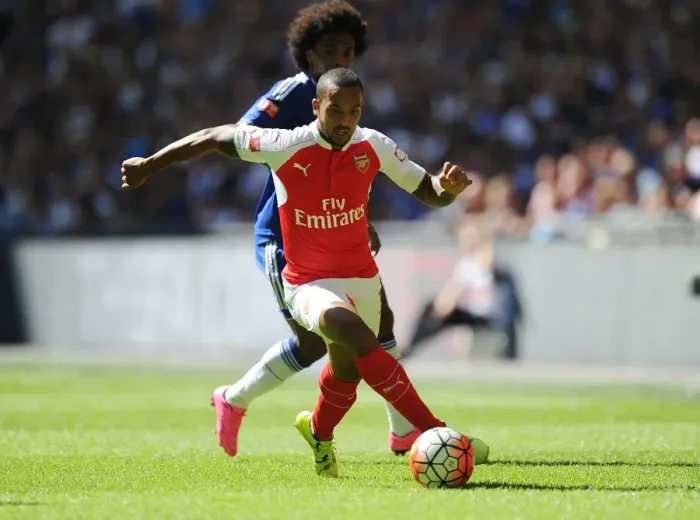 Framed Print : Theo Walcott in Action: Arsenal vs. Chelsea - Community Shield 2015-16
