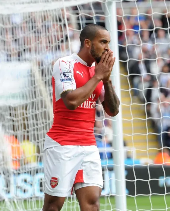 Framed Print : Theo Walcott in Action: Arsenal vs. Newcastle United, Premier League 2015-16
