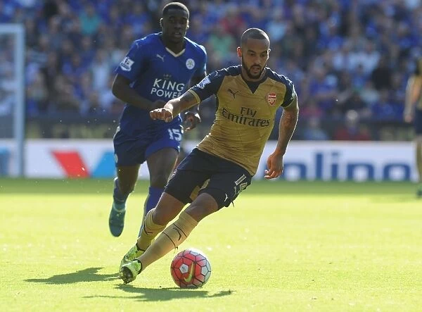 Theo Walcott in Action: Arsenal vs. Leicester City, Premier League 2015 / 16