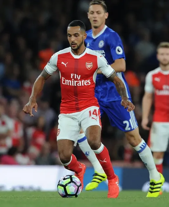 Framed Print : Theo Walcott in Action: Arsenal vs. Chelsea, Premier League 2016-17 Framed Print : Theo Walcott in Action: Arsenal vs. Chelsea, Premier League 2016-17