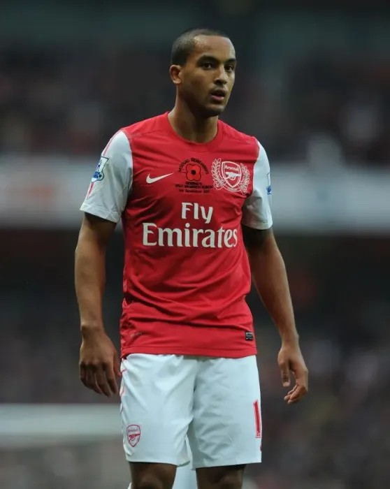 Framed Print : Theo Walcott in Action: Arsenal vs. West Bromwich Albion, Premier League 2011-12