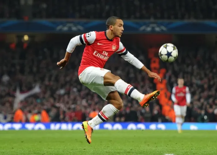 Framed Print : Theo Walcott in Action: Arsenal vs. FC Bayern Munich, UEFA Champions League 2012-13