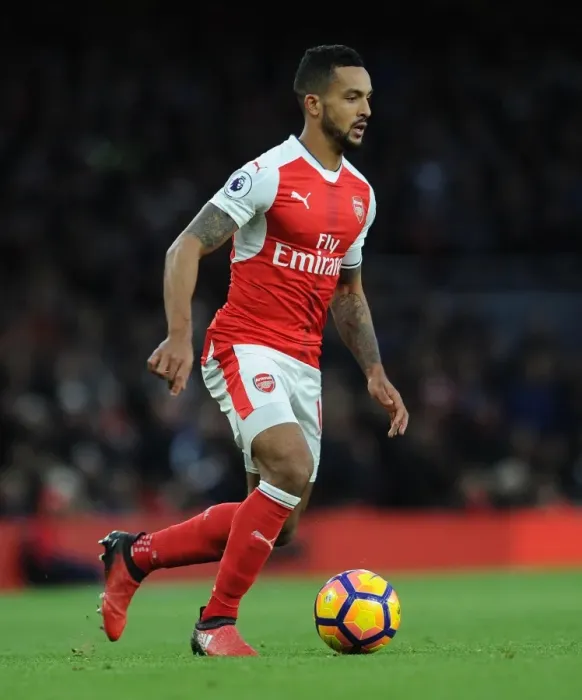 Framed Print : Theo Walcott in Action: Arsenal vs AFC Bournemouth, Premier League 2016 / 17 Framed Print : Theo Walcott in Action: Arsenal vs AFC Bournemouth, Premier League 2016 / 17