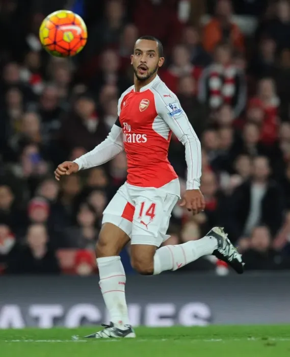Framed Print : Theo Walcott in Action: Arsenal vs Bournemouth, Premier League 2015-16, Emirates Stadium