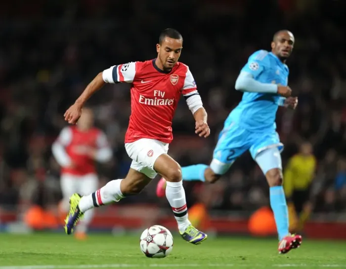 Framed Print : Theo Walcott in Action: Arsenal vs Marseille, UEFA Champions League (2013) Framed Print : Theo Walcott in Action: Arsenal vs Marseille, UEFA Champions League (2013)
