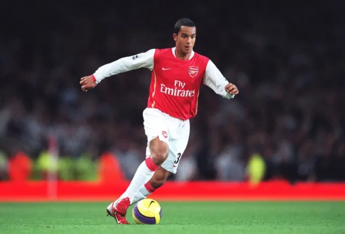 Framed Print : Theo Walcott in Action: Arsenal vs Newcastle United, FA Premiership, 2006