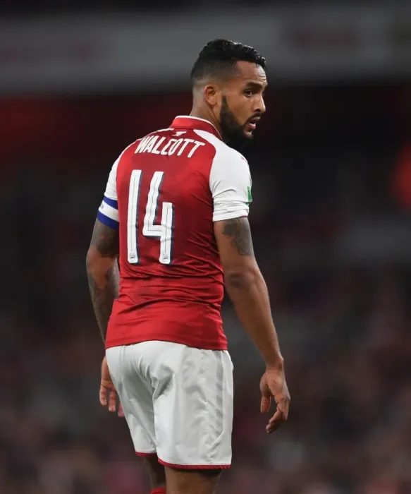 Framed Print : Theo Walcott in Action: Arsenal vs Norwich City, Carabao Cup Fourth Round, 2017-18 Framed Print : Theo Walcott in Action: Arsenal vs Norwich City, Carabao Cup Fourth Round, 2017-18