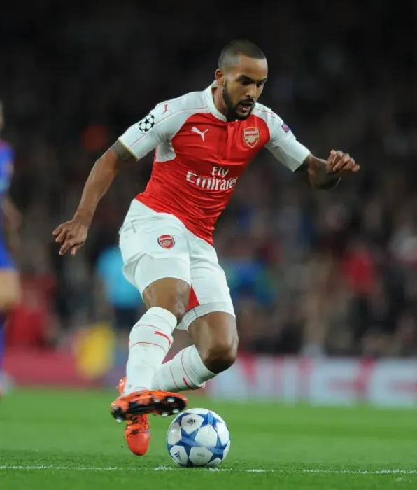 Framed Print : Theo Walcott in Action: Arsenal vs Olympiacos, UEFA Champions League 2015 / 16