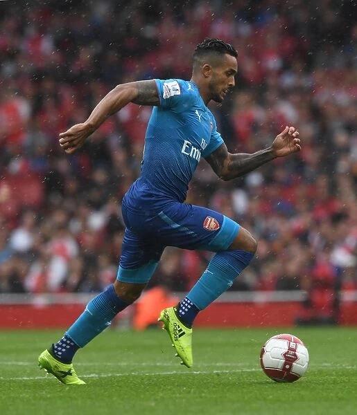 Theo Walcott in Action: Arsenal vs SL Benfica, Emirates Cup 2017-18