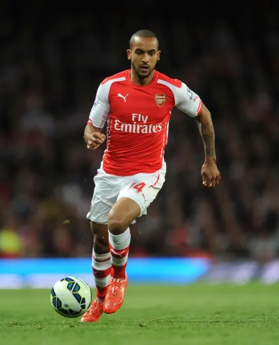 Framed Print : Theo Walcott in Action: Arsenal vs Sunderland, Premier League 2014-15 Framed Print : Theo Walcott in Action: Arsenal vs Sunderland, Premier League 2014-15
