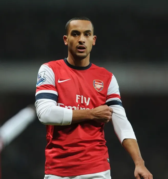 Framed Print : Theo Walcott in Action: Arsenal vs West Ham United, Premier League 2012-13 Framed Print : Theo Walcott in Action: Arsenal vs West Ham United, Premier League 2012-13