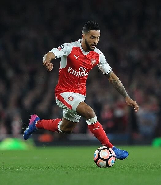 Theo Walcott in Action: Arsenal's FA Cup Thriller vs. Lincoln City