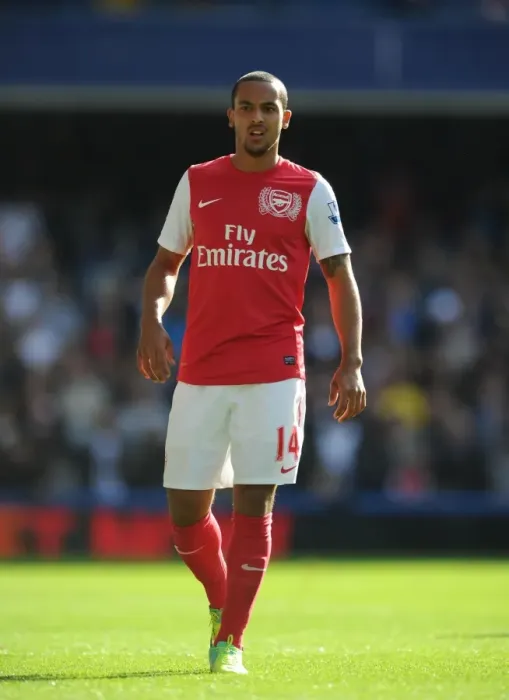 Framed Print : Theo Walcott in Action: Chelsea vs. Arsenal, Premier League 2011-12
